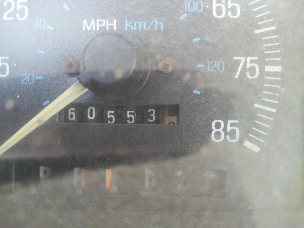 Photo 8 from auction – 1989 FORD F250 with VIN 1FTFF25H9KLA24964