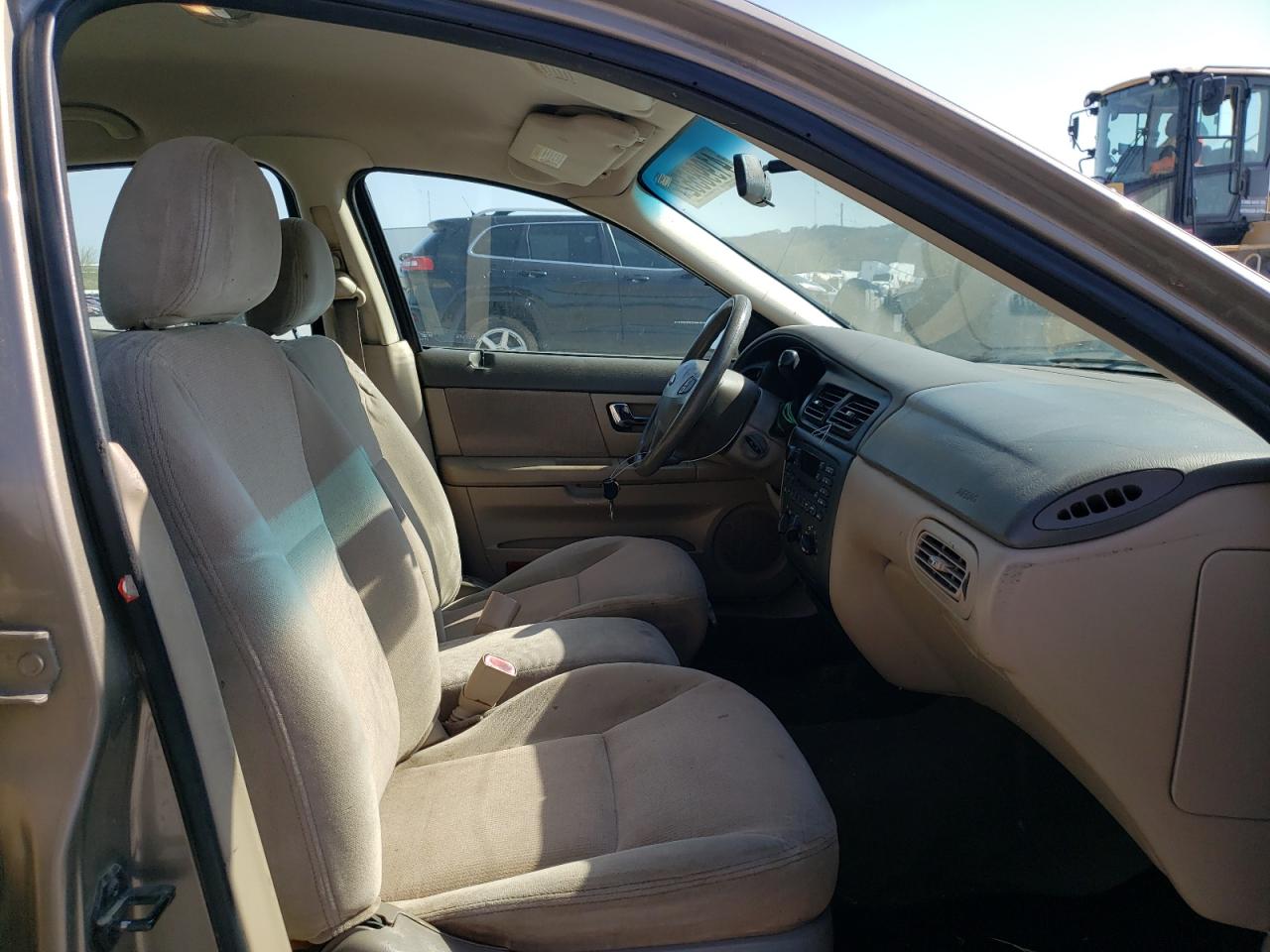 Photo 5 from auction – 2002 FORD TAURUS SES with VIN 1FAFP55U82A166168