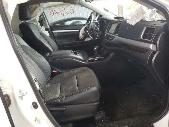Photo 5 from auction – 2017 TOYOTA HIGHLANDER with VIN 5TDZZRFH2HS226824