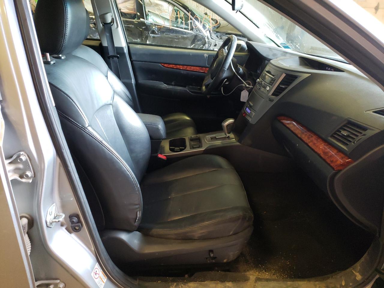 Photo 5 from auction – 2011 SUBARU LEGACY 2.5 with VIN 4S3BMBK68B3210034