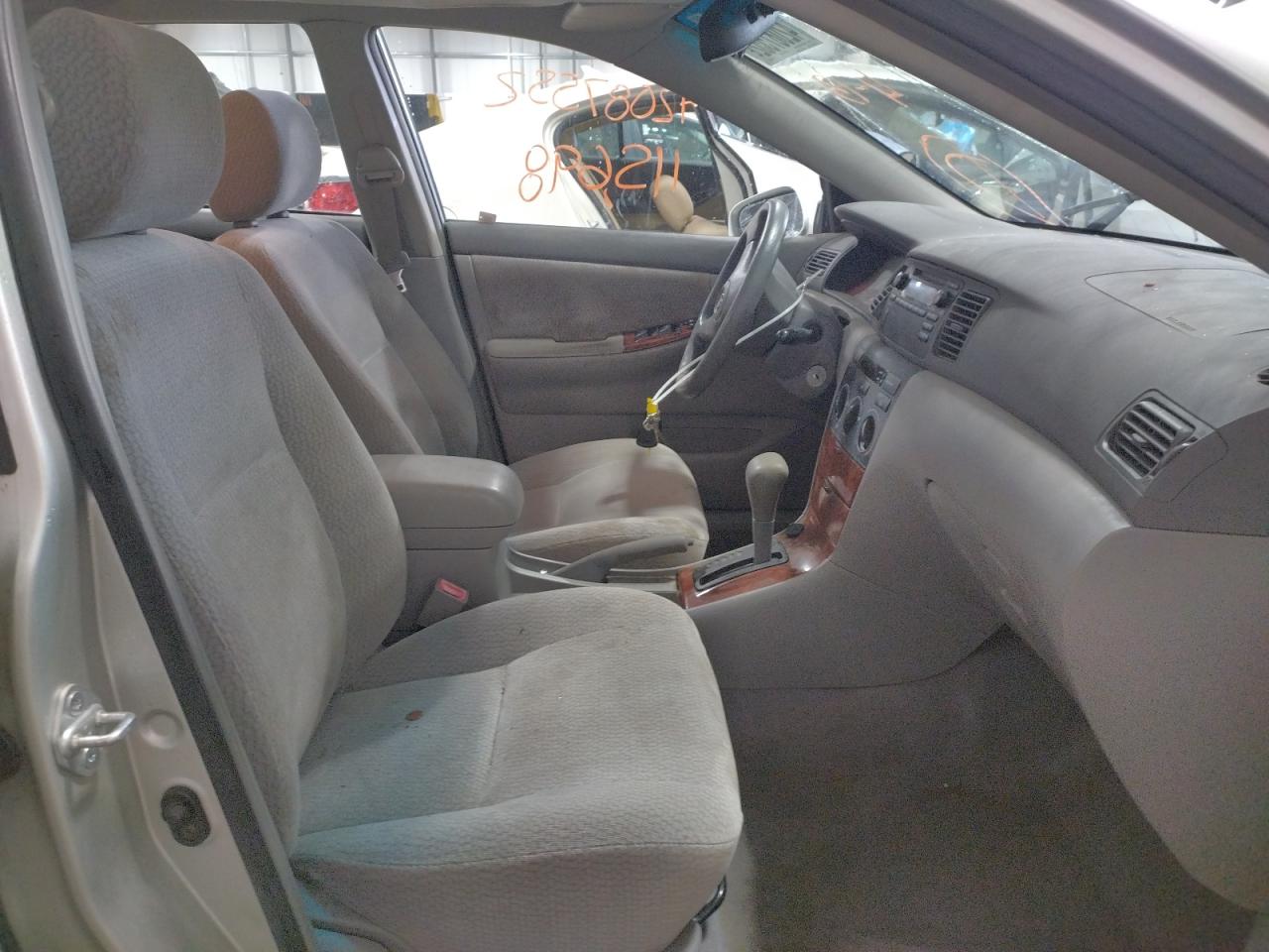 Photo 5 from auction – 2003 TOYOTA COROLLA CE with VIN JTDBR32E130023798