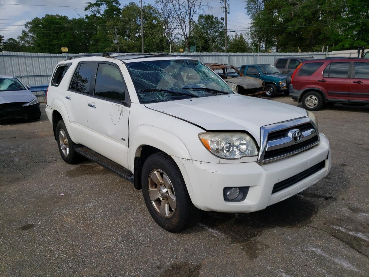 TOYOTA 4RUNNER SR 2008 with VIN JTEZU14R78K022762 - Photo from auction