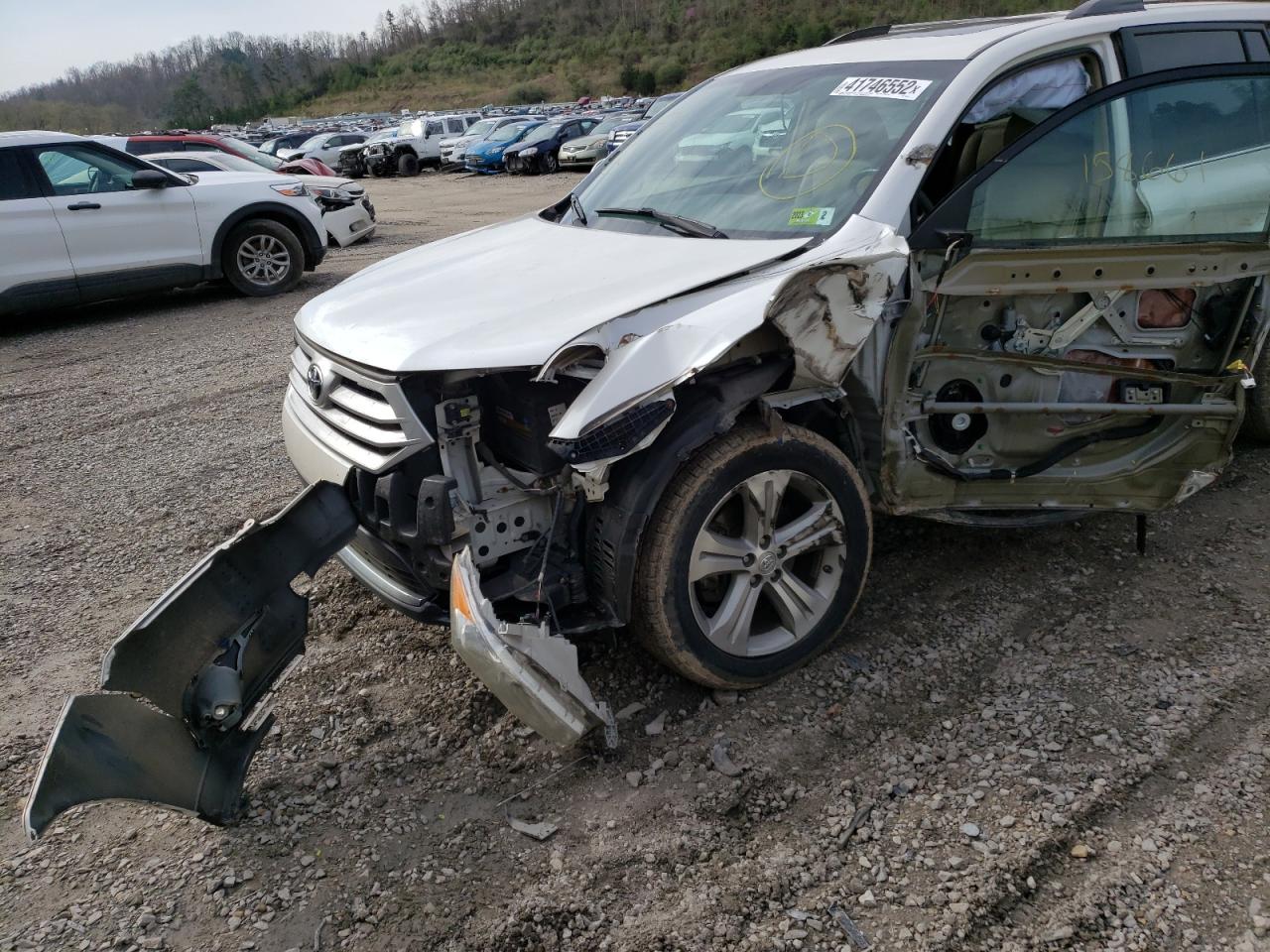 Photo 9 from auction – 2013 TOYOTA HIGHLANDER with VIN 5TDDK3EH3DS204807