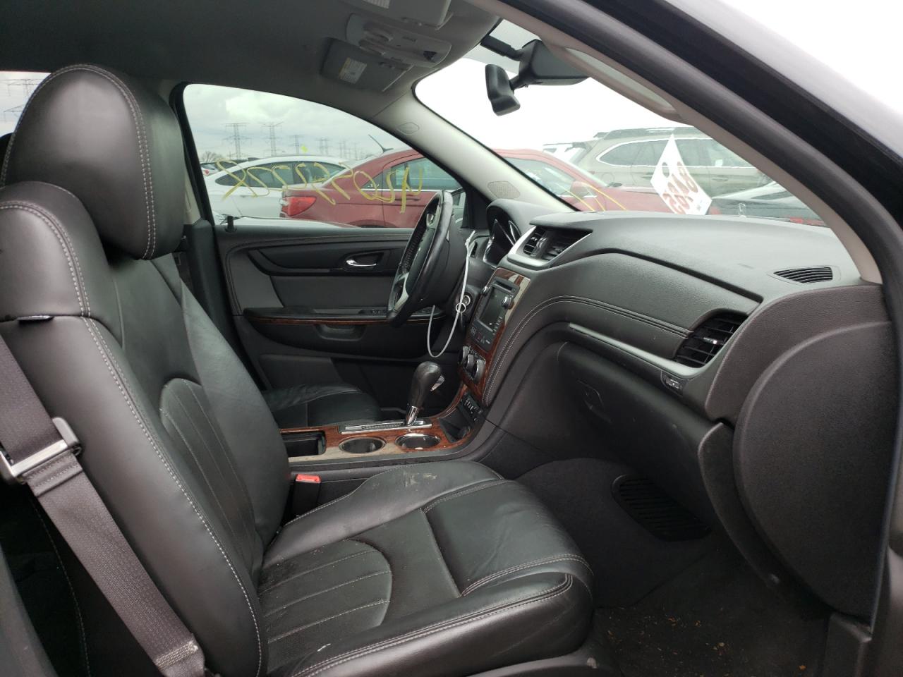 Photo 5 from auction – 2014 CHEVROLET TRAVERSE L with VIN 1GNKRJKD5EJ106750