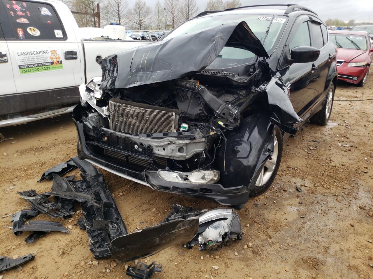 Photo 2 from auction – 2013 FORD ESCAPE SE with VIN 1FMCU0G99DUD04363