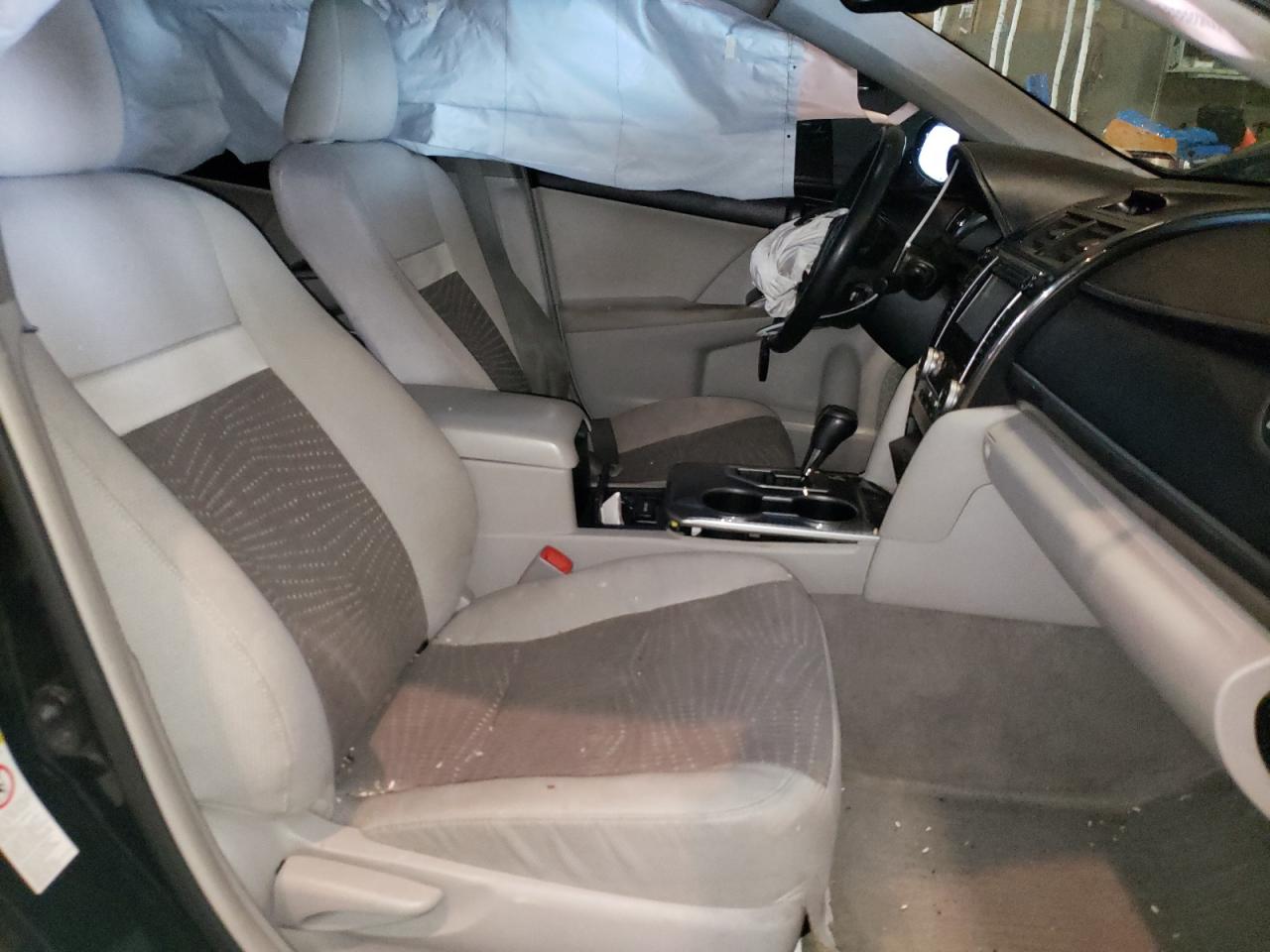 Photo 5 from auction – 2012 TOYOTA CAMRY HYBR with VIN 4T1BD1FK2CU010484