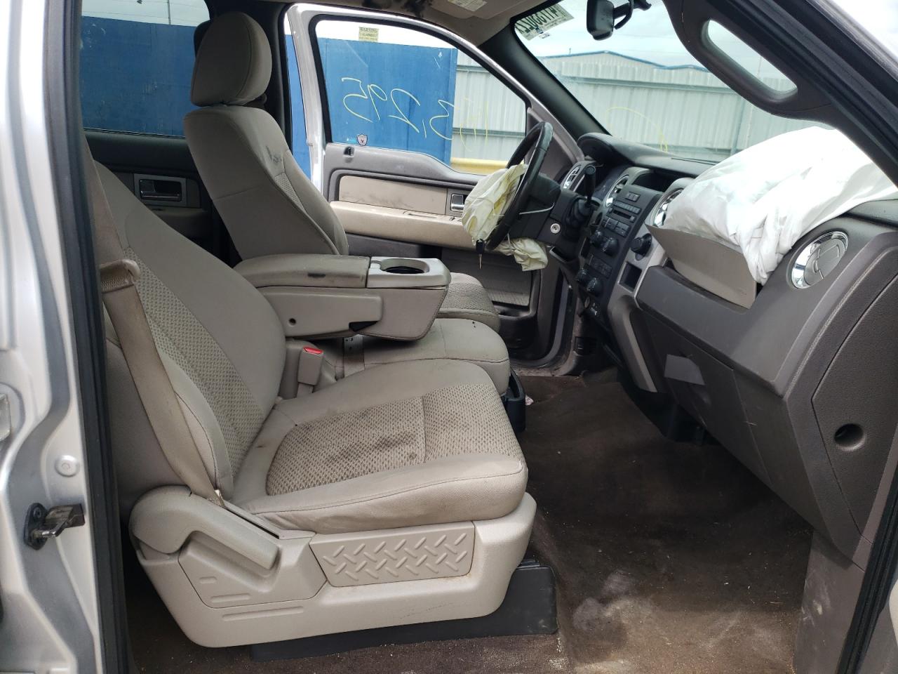 Photo 5 from auction – 2010 FORD F150 SUPER with VIN 1FTEW1C81AFC64760
