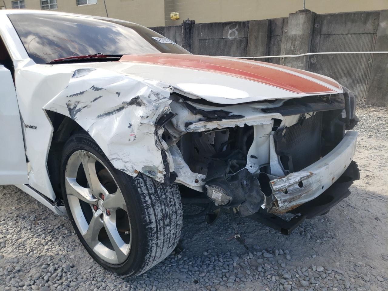 Photo 9 from auction – 2015 CHEVROLET CAMARO LT with VIN 2G1FD1E37F9166675