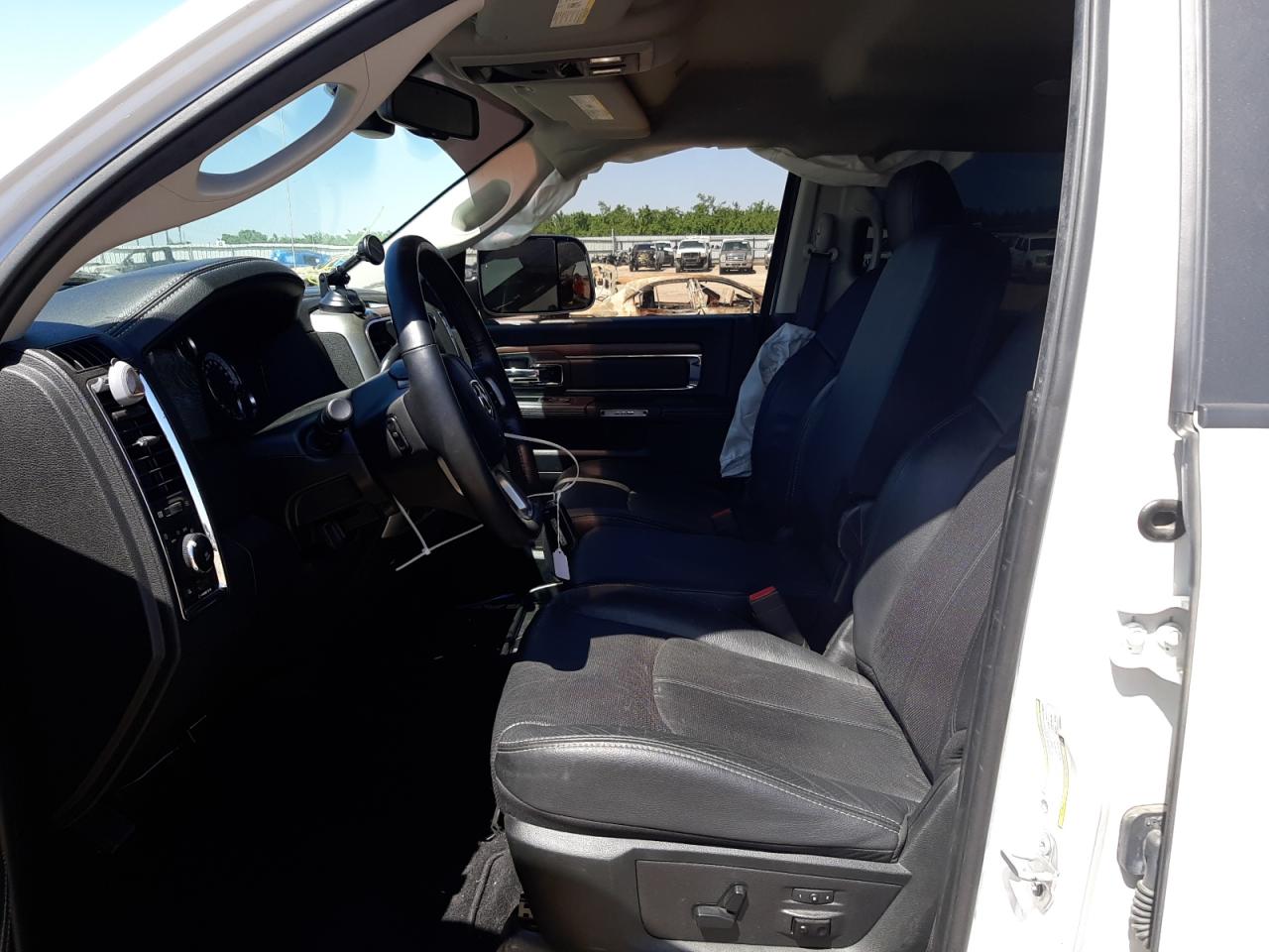 Photo 5 from auction – 2018 RAM 2500 LARAM with VIN 3C6UR5FL1JG369637