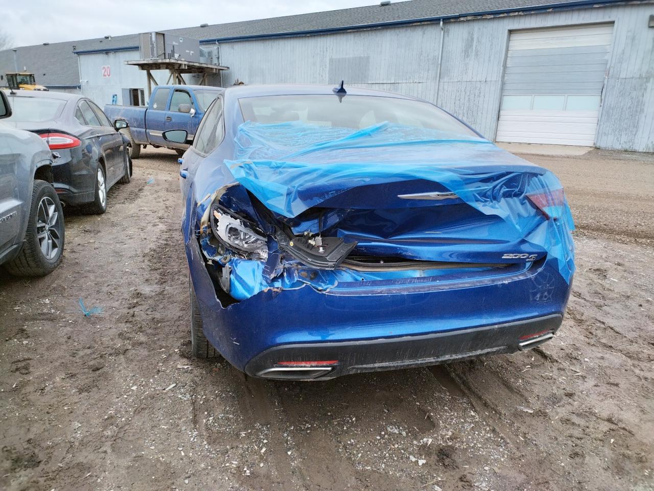 Photo 9 from auction – 2015 CHRYSLER 200 S with VIN 1C3CCCDG6FN757384