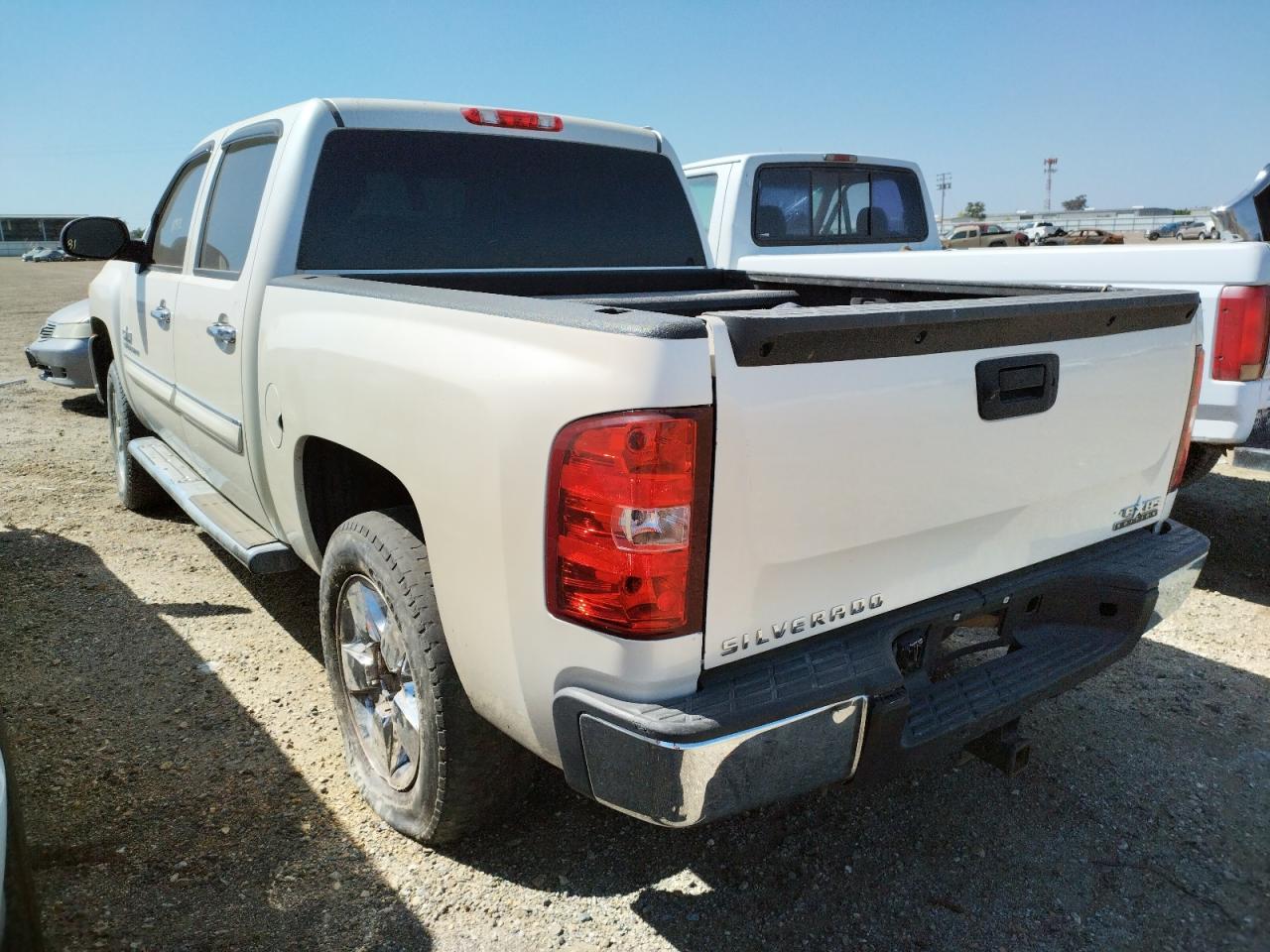 Photo 3 from auction – 2011 CHEVROLET SILVERADO with VIN 3GCPCSE02BG360640