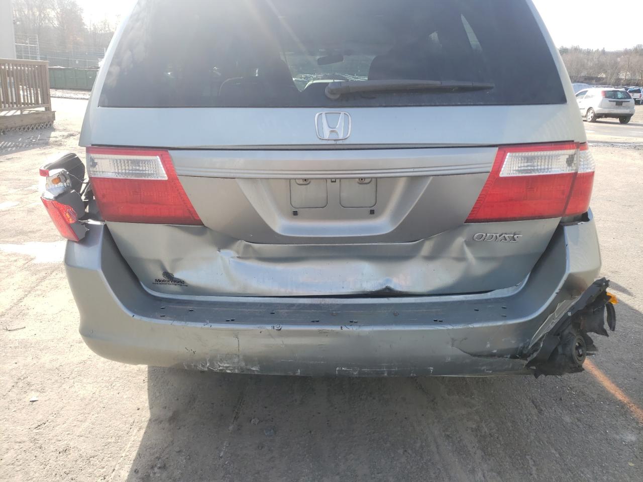 Photo 9 from auction – 2005 HONDA ODYSSEY EX with VIN 5FNRL38455B111482