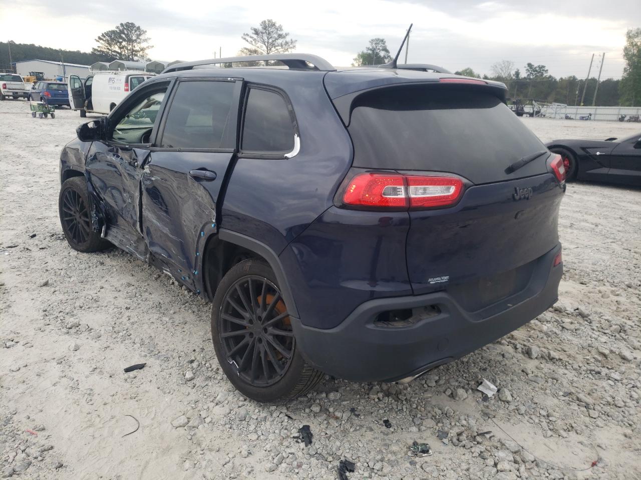 Photo 3 from auction – 2015 JEEP CHEROKEE L with VIN 1C4PJLCSXFW706649