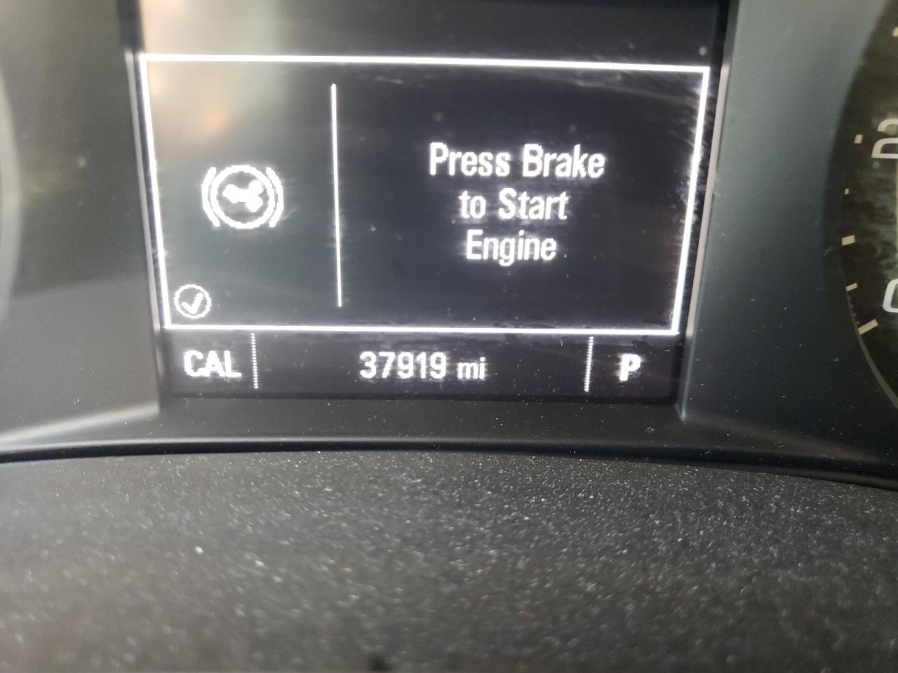 Photo 8 from auction – 2018 CHEVROLET MALIBU LT with VIN 1G1ZD5ST8JF117526