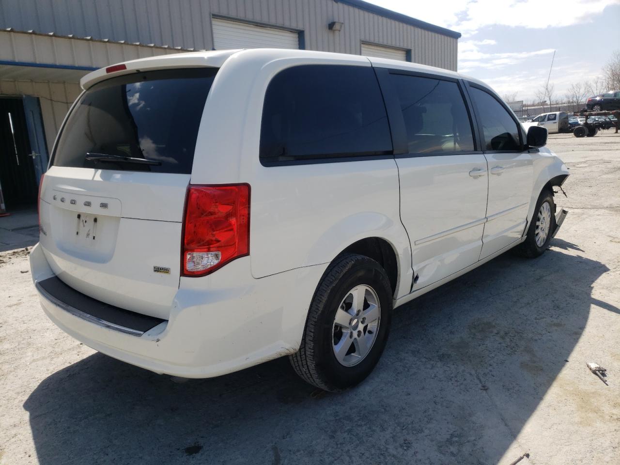 Photo 4 from auction – 2011 DODGE GRAND CARA with VIN 2D4RN3DG0BR626693