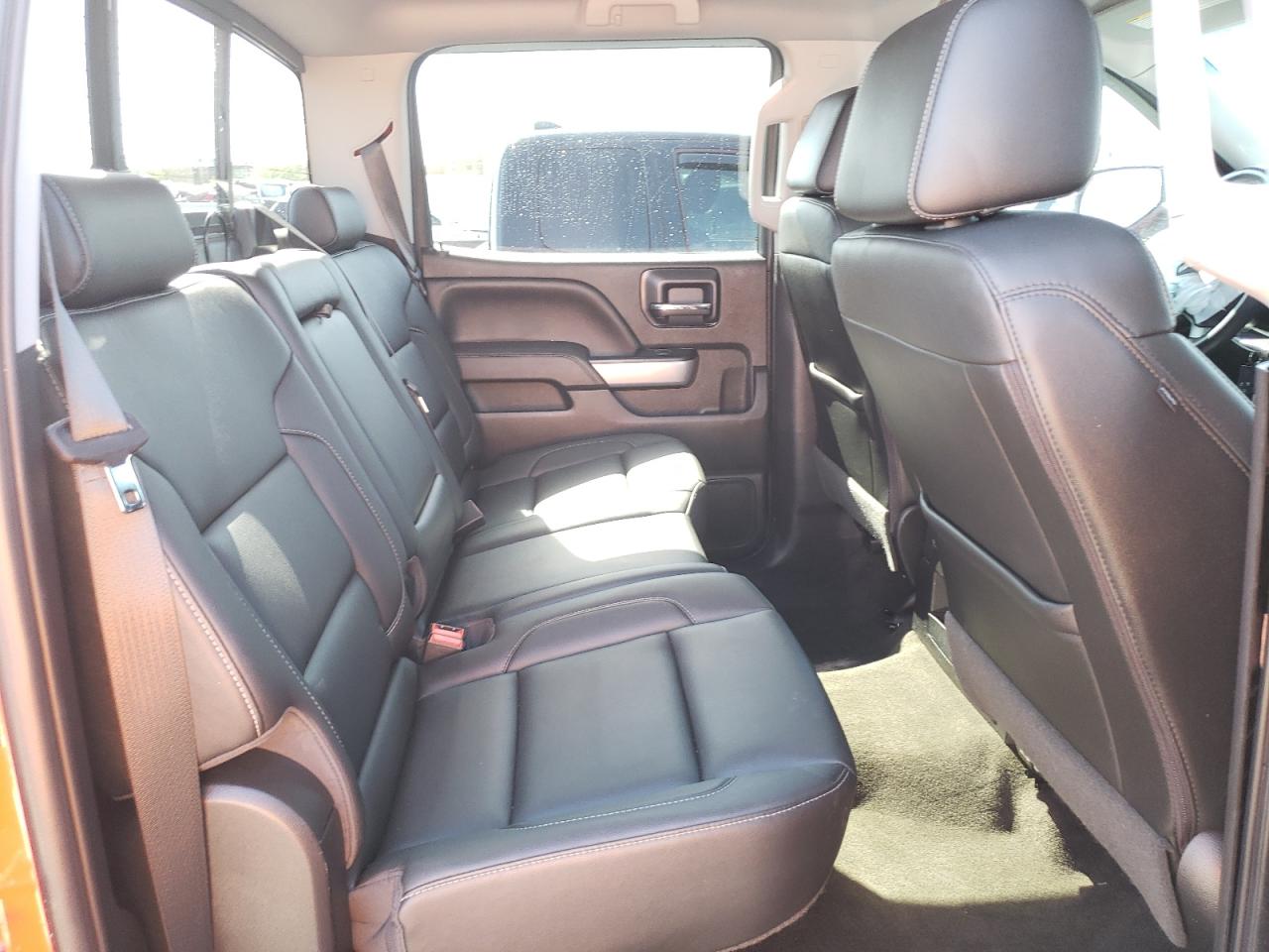 Photo 6 from auction – 2018 CHEVROLET SILVERADO with VIN 3GCUKREC9JG111663
