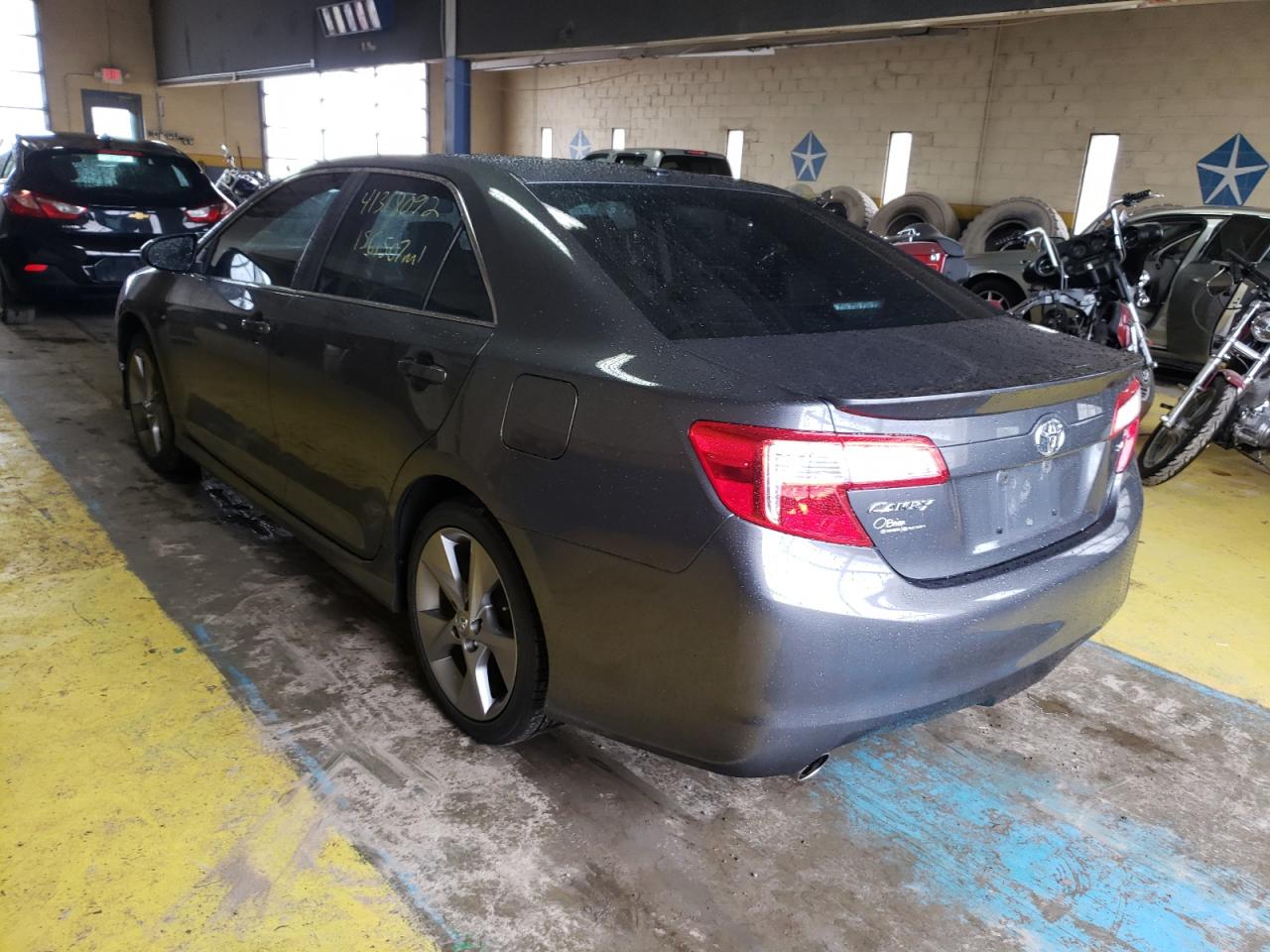Photo 3 from auction – 2012 TOYOTA CAMRY with VIN 4T1BK1FK8CU511868