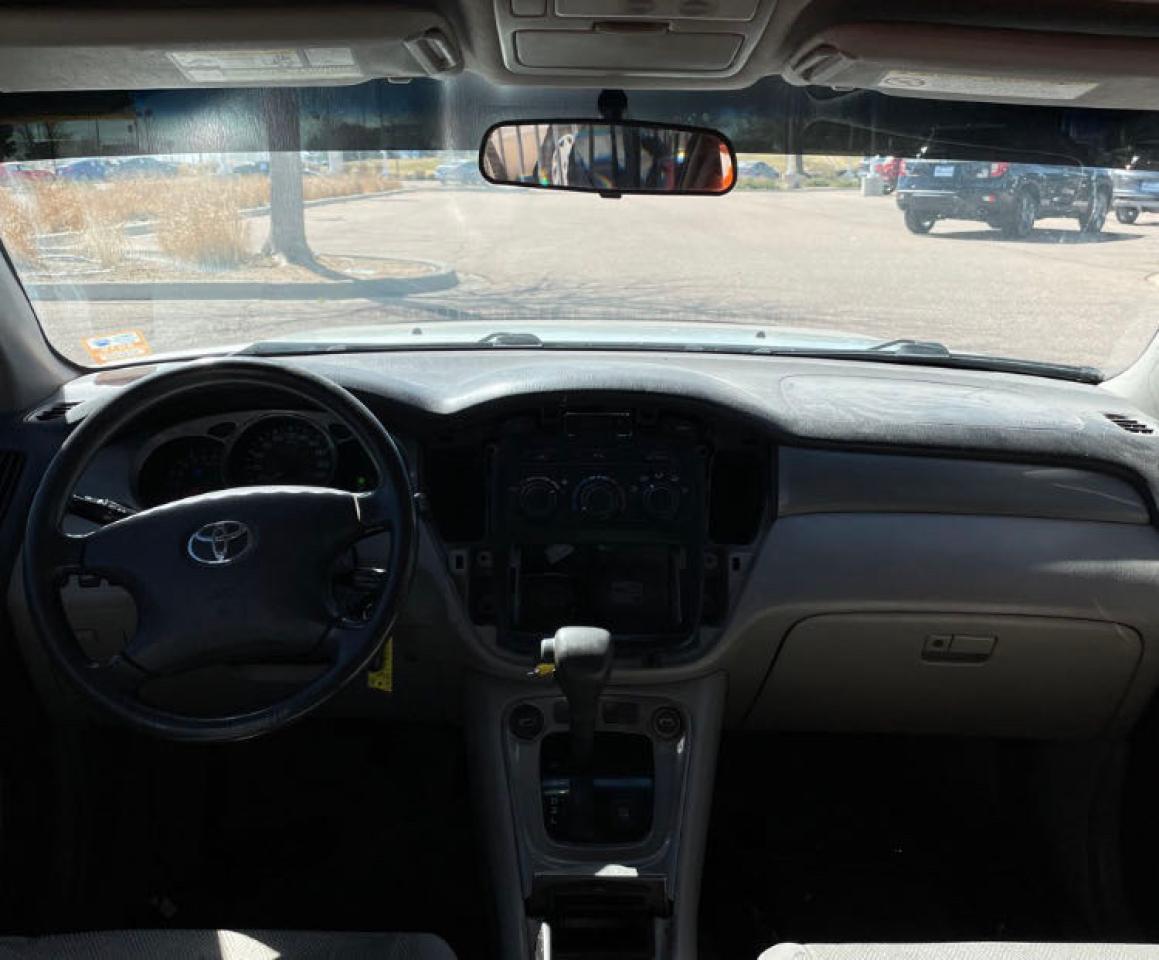 Photo 9 from auction – 2003 TOYOTA HIGHLANDER with VIN JTEHF21A430130920
