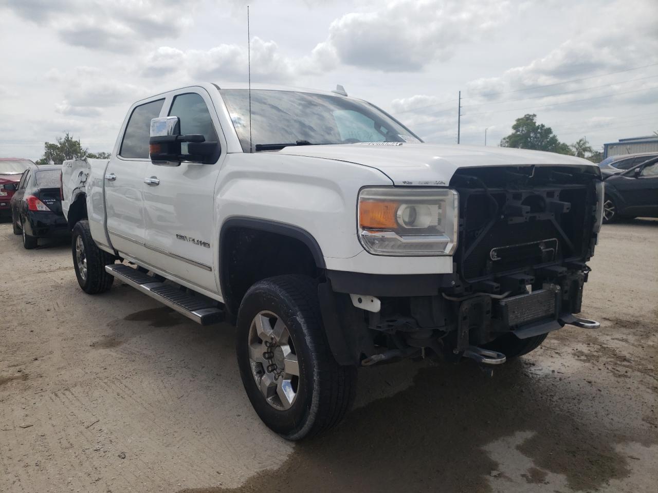 GMC SIERRA K25 2015 with VIN 1GT120E80FF569983 - Photo from auction