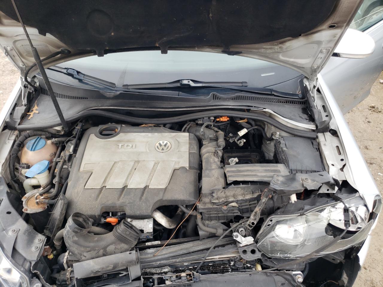 Photo 7 from auction – 2012 VOLKSWAGEN JETTA TDI with VIN 3VWPL7AJ6CM639438