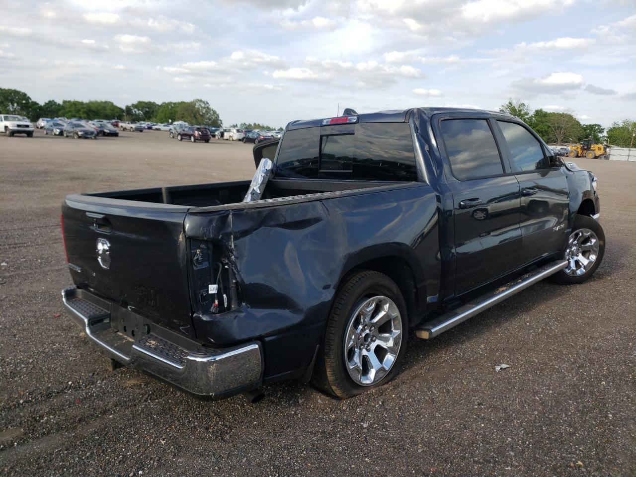 Photo 4 from auction – 2021 RAM 1500 BIG H with VIN 1C6RREFG5MN802137