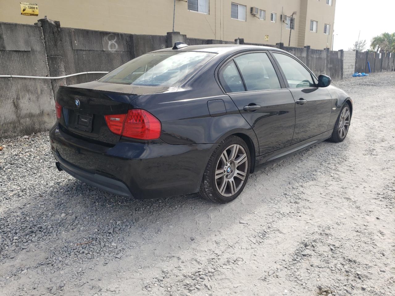 Photo 4 from auction – 2009 BMW 328 I with VIN WBAPH735X9A174301