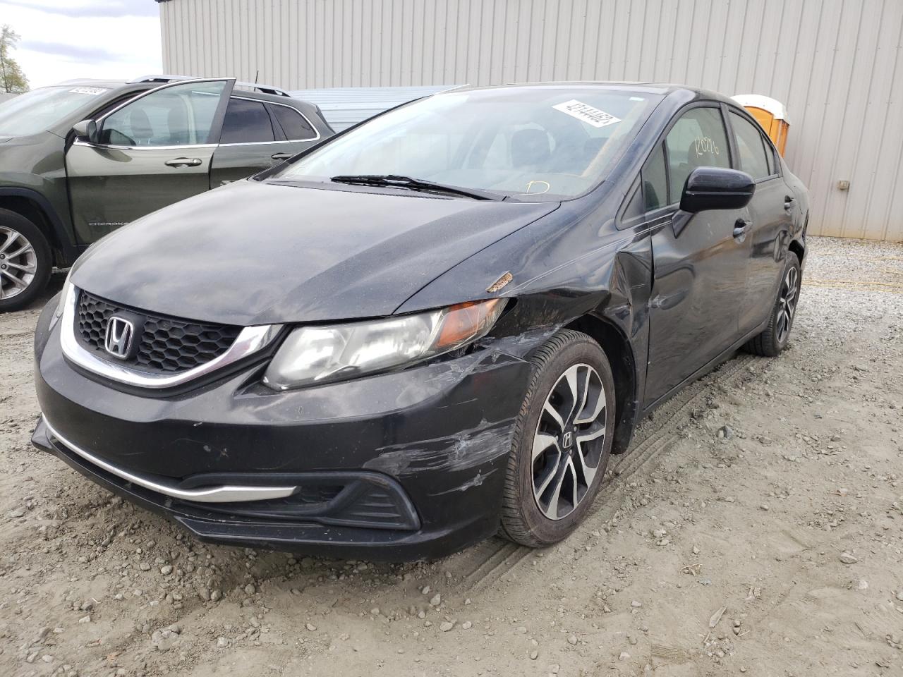 Photo 2 from auction – 2015 HONDA CIVIC EX with VIN 19XFB2F8XFE062163