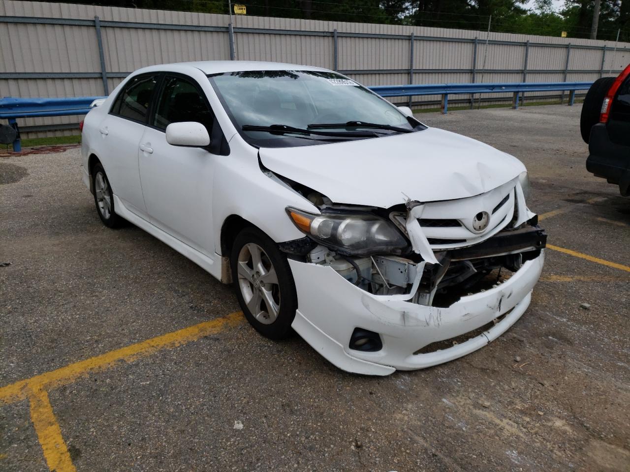 TOYOTA COROLLA BA 2013 with VIN 2T1BU4EE8DC015186 - Photo from auction