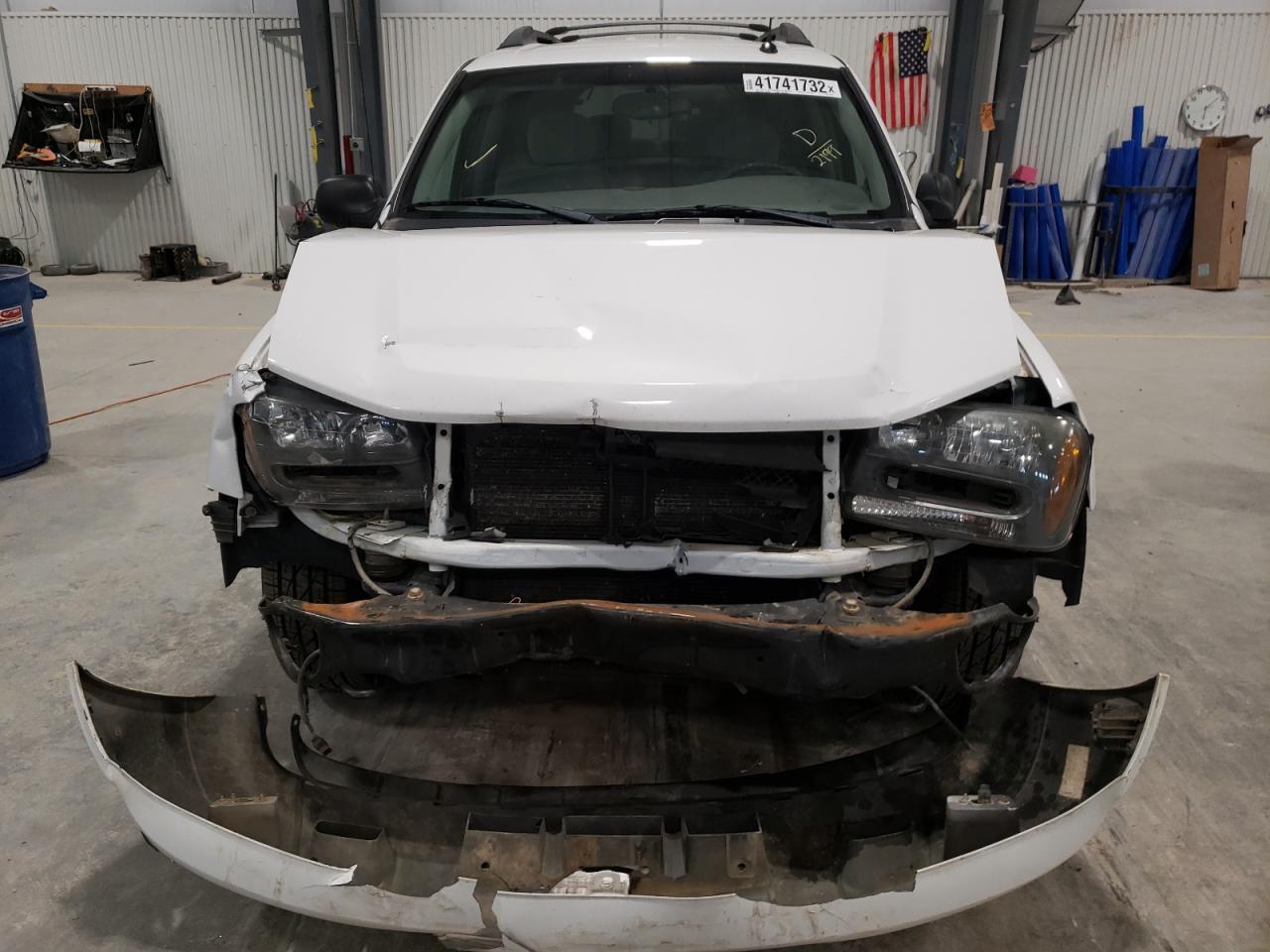 Photo 9 from auction – 2005 CHEVROLET TRAILBLAZE with VIN 1GNET16SX56102199