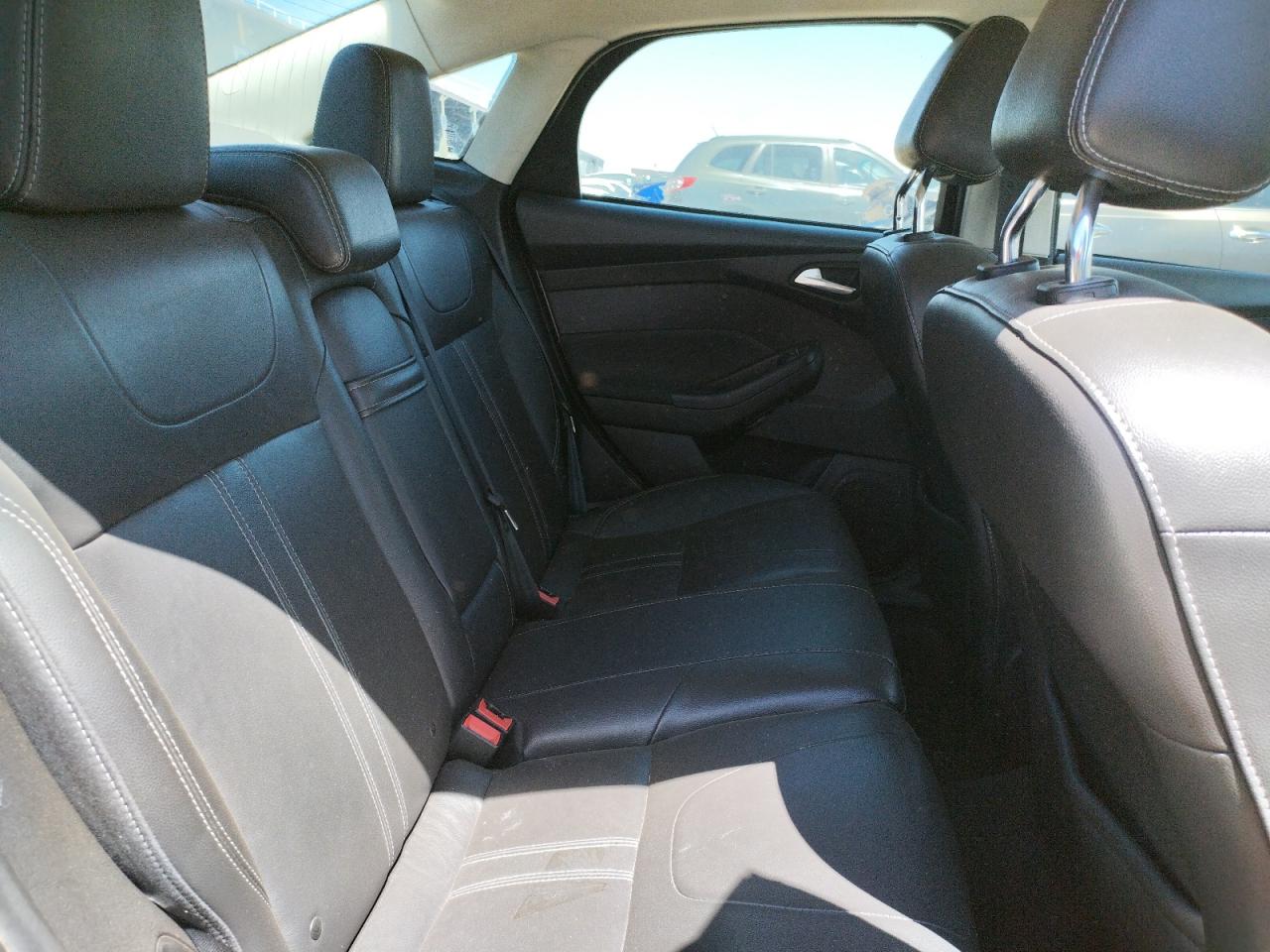 Photo 6 from auction – 2012 FORD FOCUS SEL with VIN 1FAHP3H21CL155994