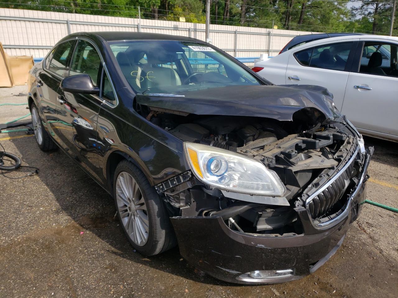 BUICK VERANO 2014 with VIN 1G4PP5SK3E4147804 - Photo from auction