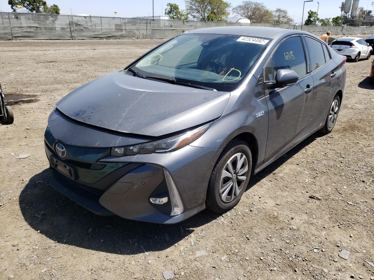 Photo 2 from auction – 2019 TOYOTA PRIUS PRIM with VIN JTDKARFP5K3119050
