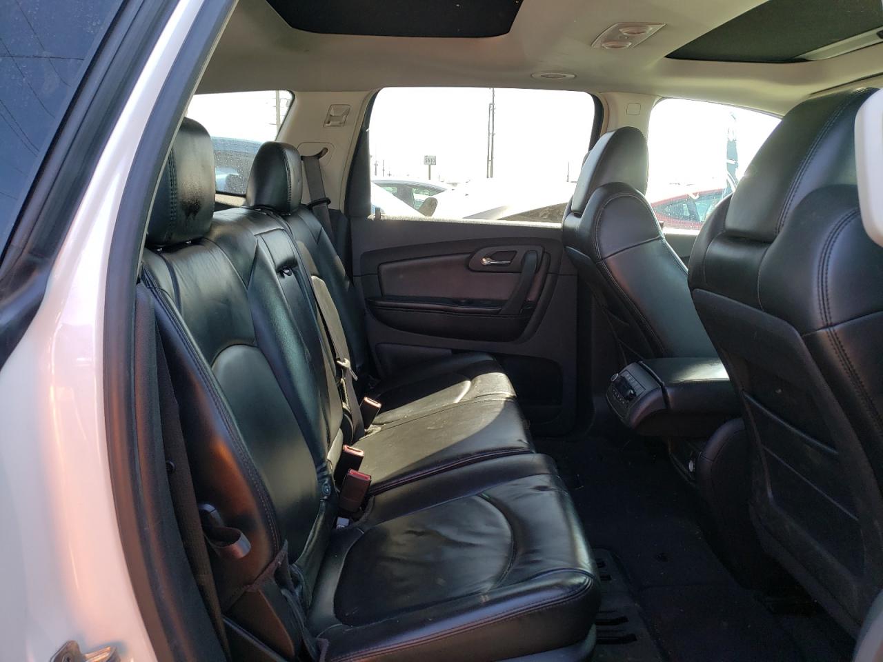 Photo 6 from auction – 2009 CHEVROLET TRAVERSE L with VIN 1GNER23D89S112687