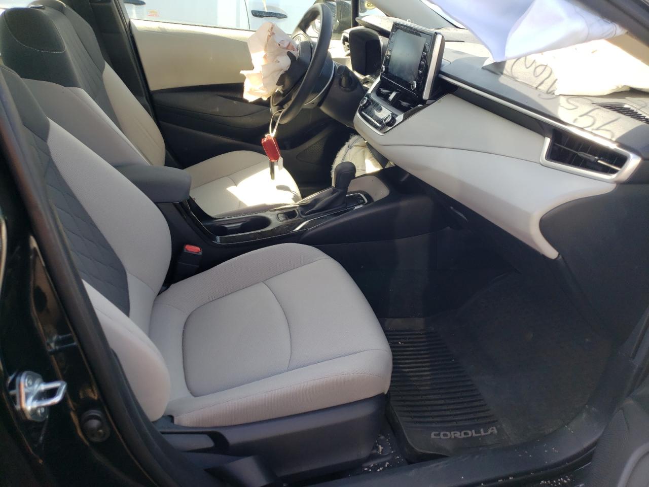 Photo 5 from auction – 2020 TOYOTA COROLLA LE with VIN JTDEBRBE2LJ001212