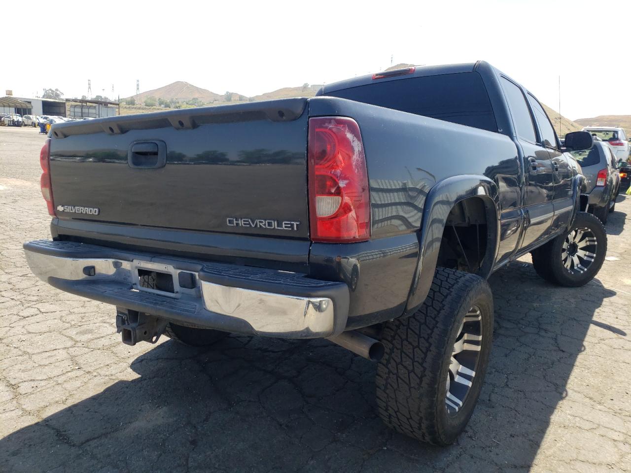 Photo 4 from auction – 2003 CHEVROLET SILVERADO with VIN 1GCGC13U53F193743
