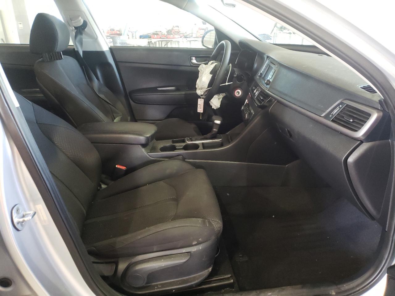 Photo 5 from auction – 2016 KIA OPTIMA LX with VIN 5XXGT4L38GG032769