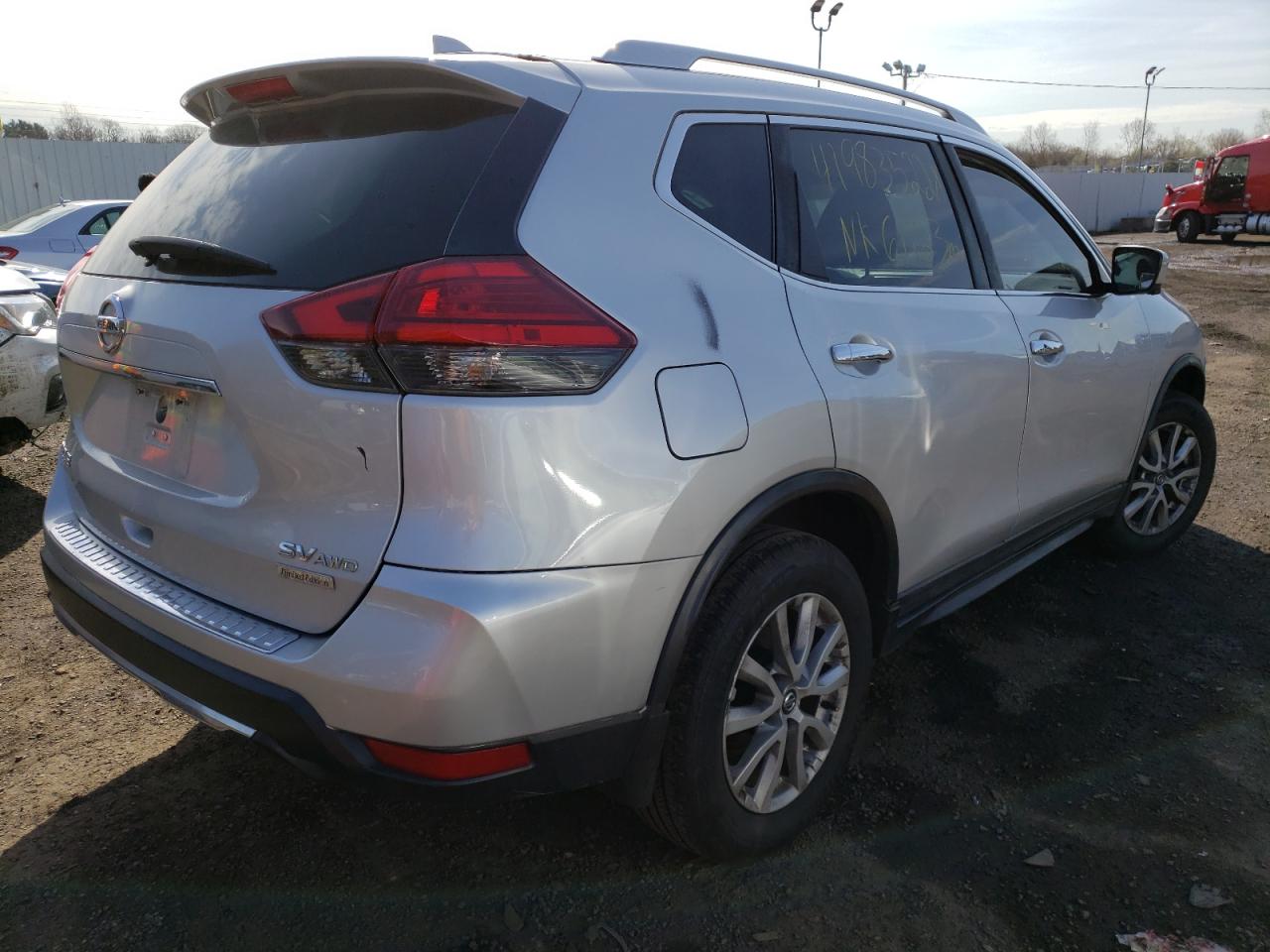 Photo 4 from auction – 2017 NISSAN ROGUE S with VIN KNMAT2MV5HP541030