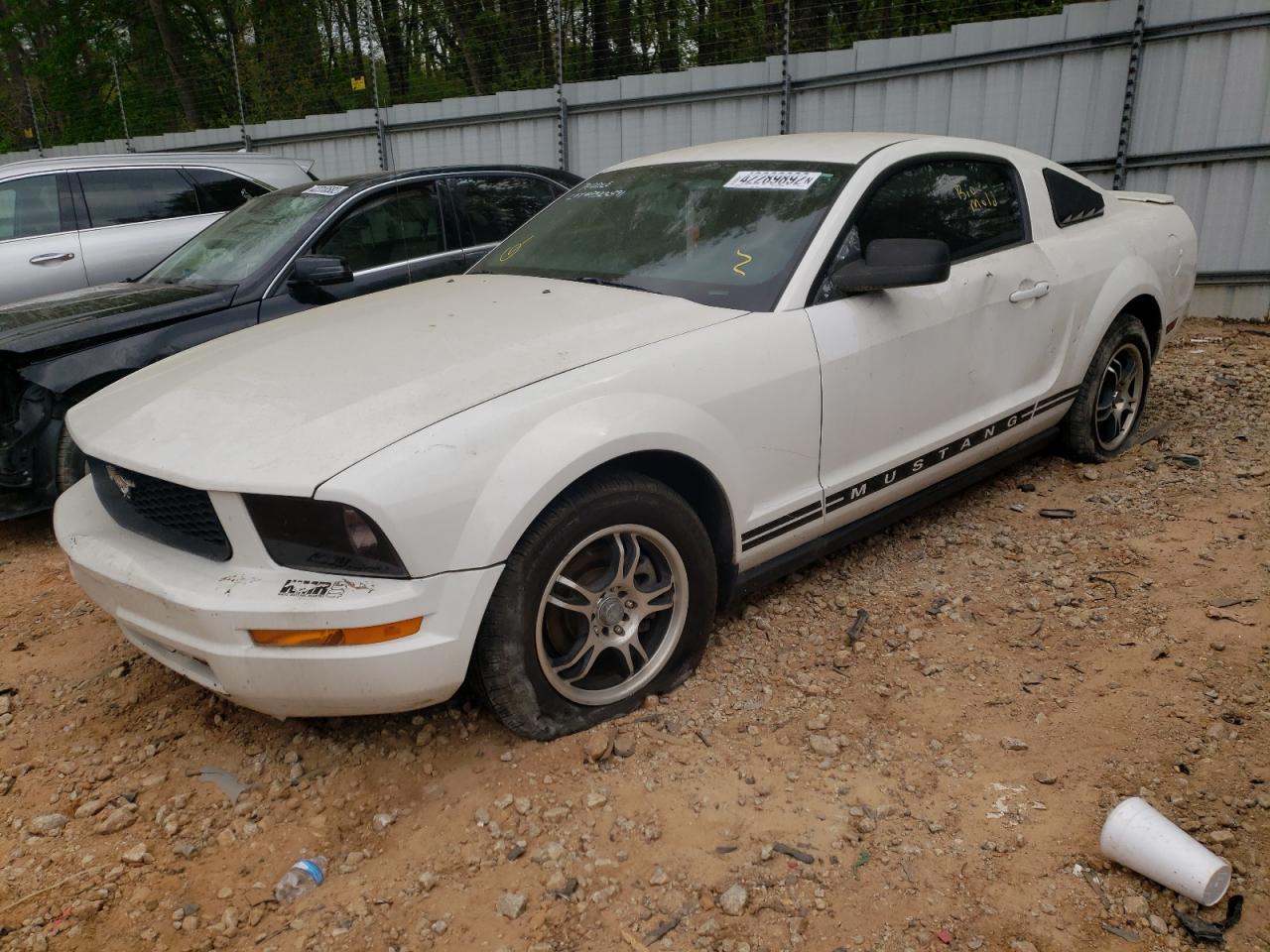 Photo 2 from auction – 2007 FORD MUSTANG with VIN 1ZVFT80N475204273