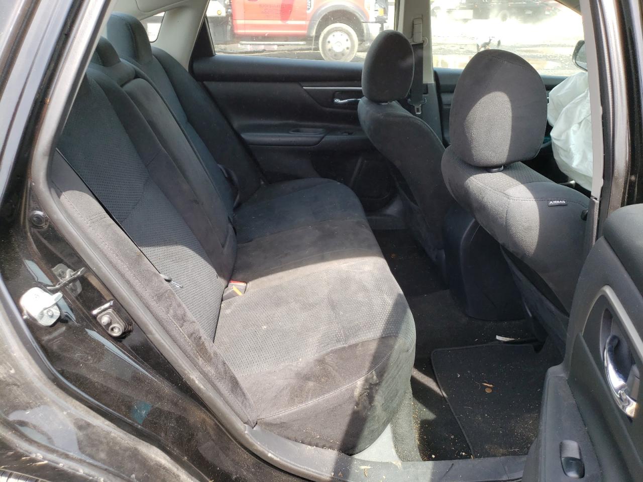 Photo 6 from auction – 2015 NISSAN ALTIMA 2.5 with VIN 1N4AL3AP0FC568738