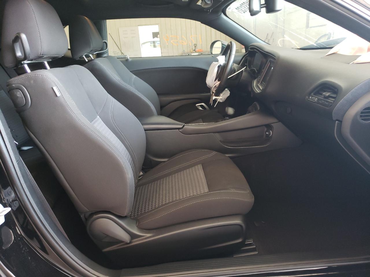 Photo 5 from auction – 2020 DODGE CHALLENGER with VIN 2C3CDZAGXLH223264