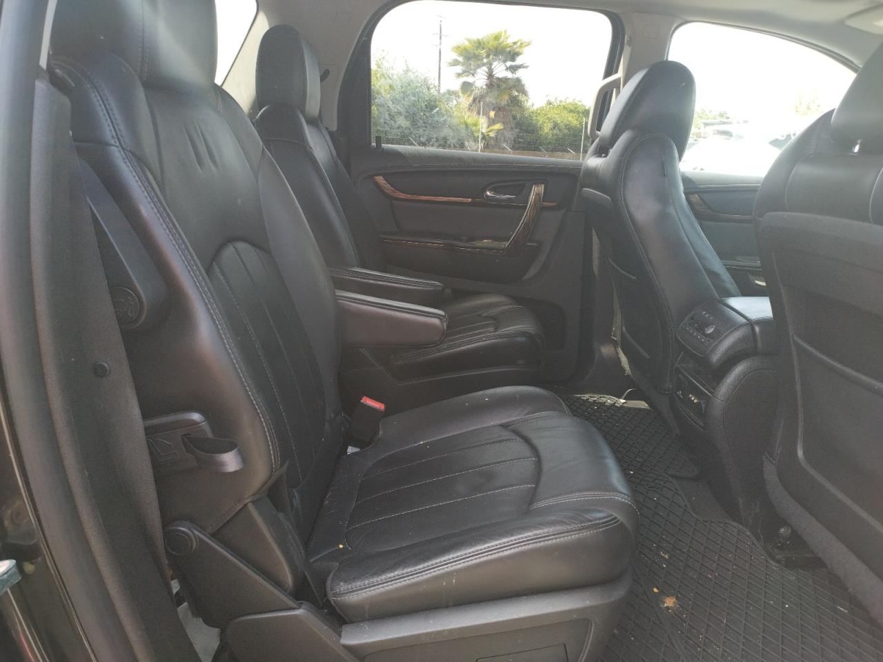 Photo 6 from auction – 2013 GMC ACADIA DEN with VIN 1GKKRTKDXDJ244971