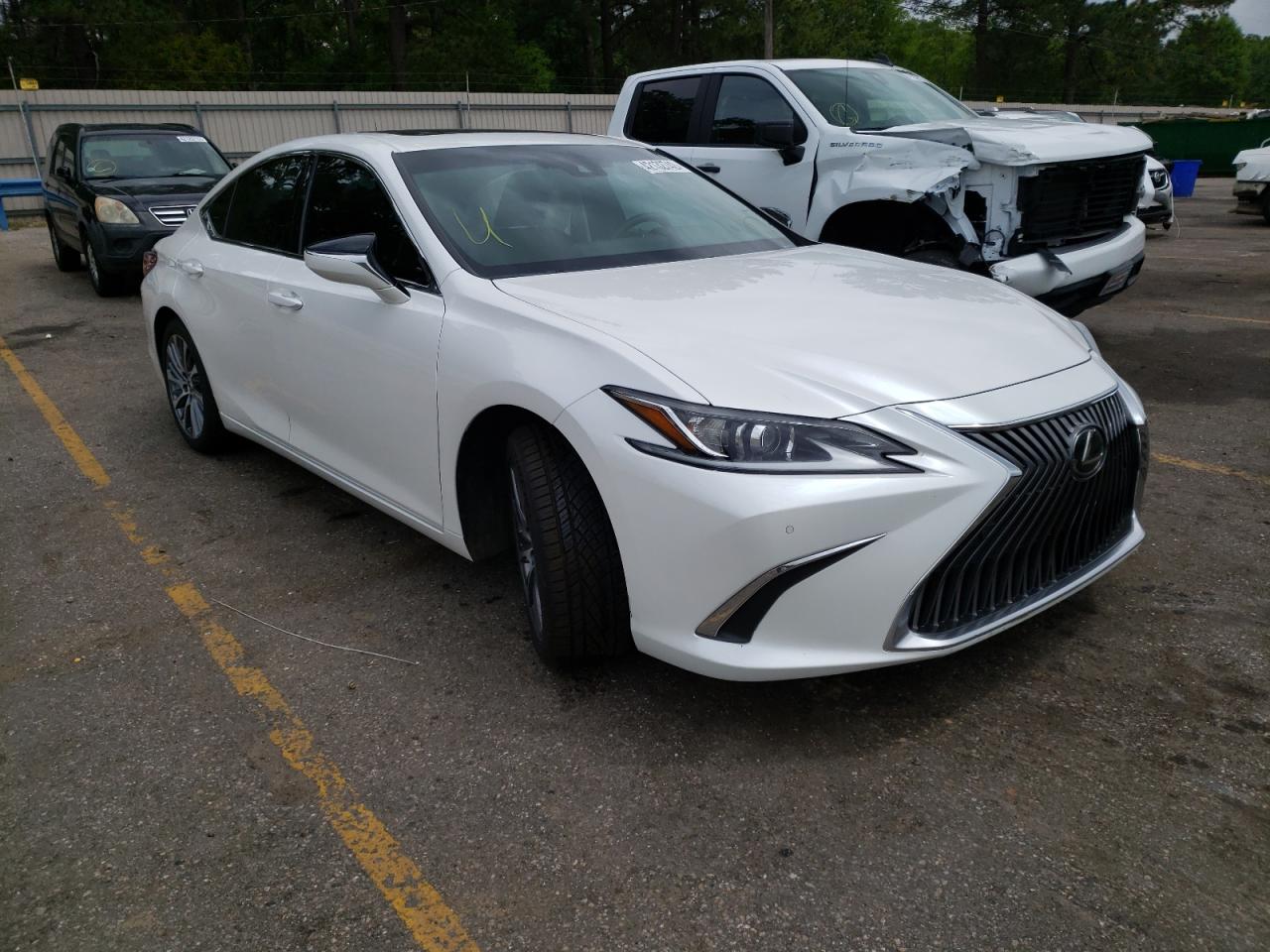 LEXUS ES 350 2019 with VIN 58ABZ1B13KU033925 - Photo from auction