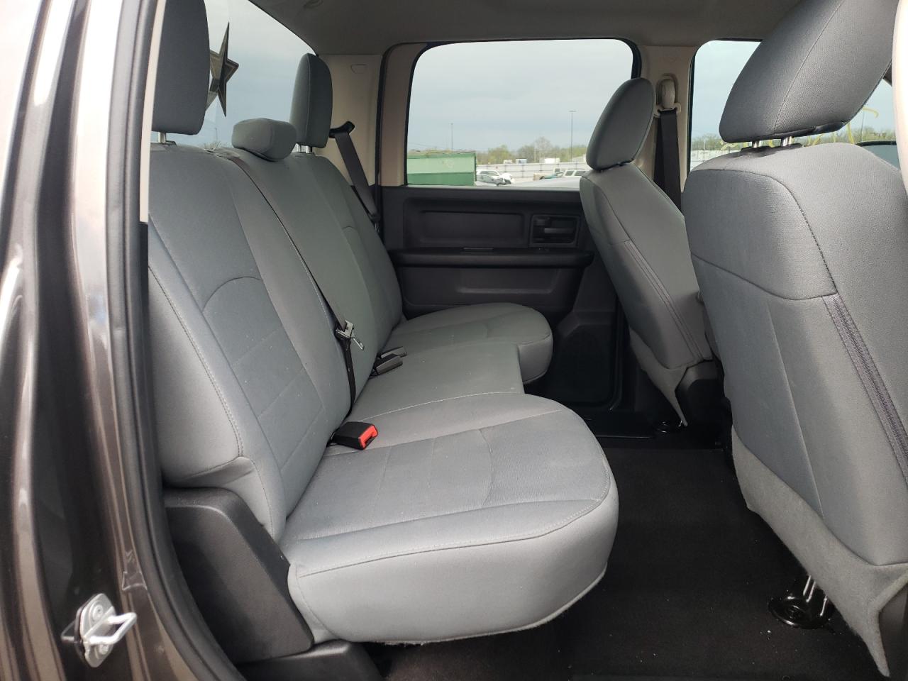 Photo 6 from auction – 2017 RAM 1500 ST with VIN 3C6RR7KT6HG689540