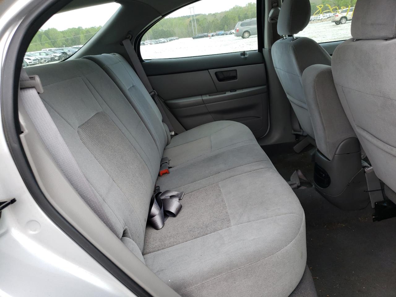 Photo 6 from auction – 2004 MERCURY SABLE GS with VIN 1MEFM58U44A621209