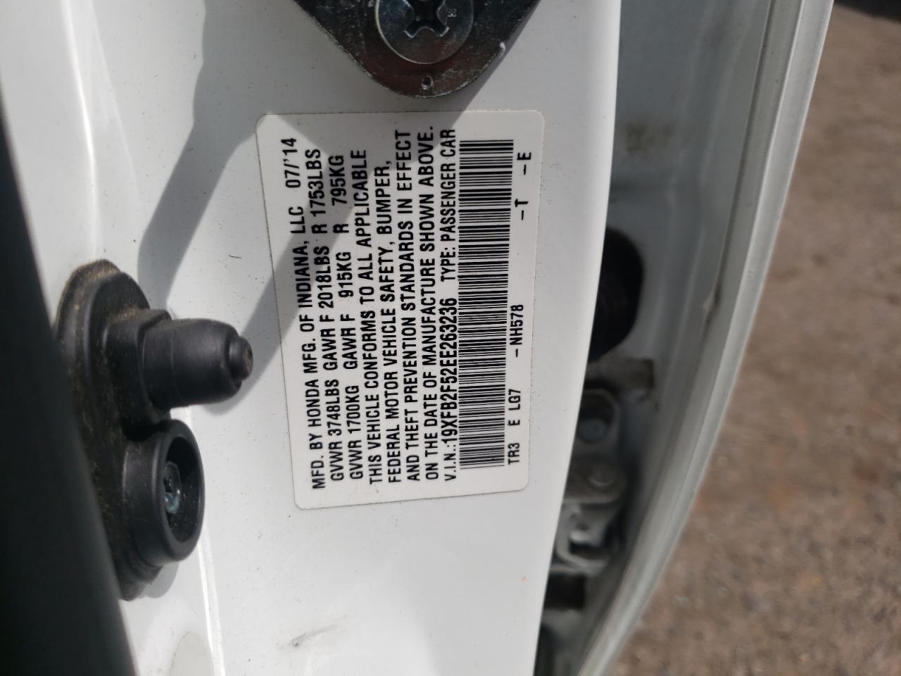 Photo 10 from auction – 2014 HONDA CIVIC LX with VIN 19XFB2F52EE263236