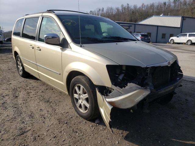 CHRYSLER TOWN & COU 2010 with VIN 2A4RR5D16AR414771 - Photo from auction