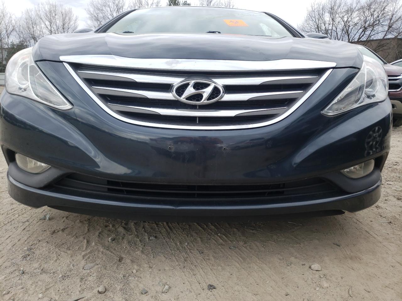 Photo 9 from auction – 2014 HYUNDAI SONATA SE with VIN 5NPEC4AC3EH836828