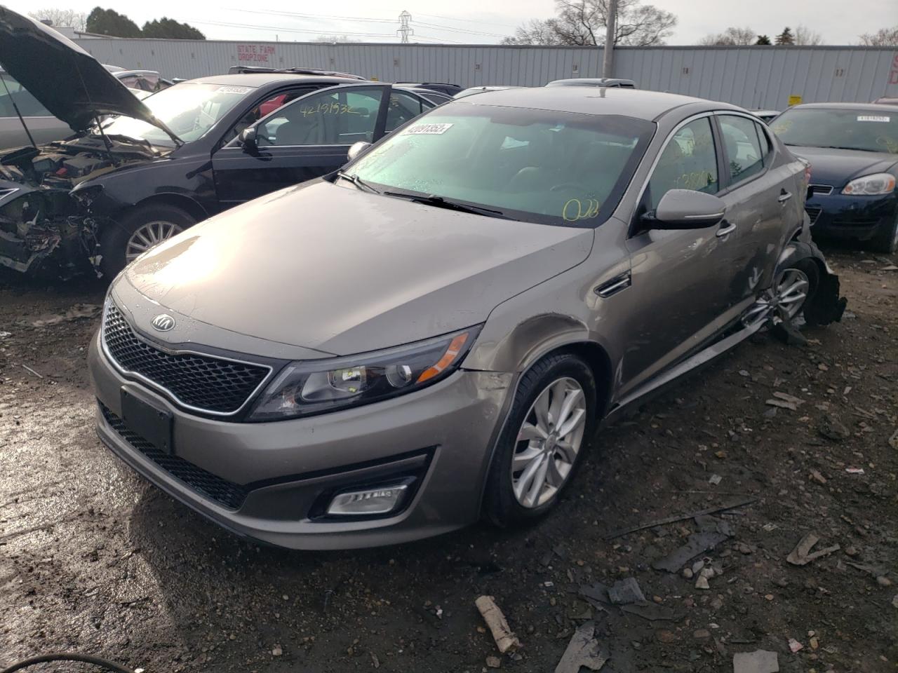 Photo 2 from auction – 2015 KIA OPTIMA EX with VIN 5XXGN4A79FG357879