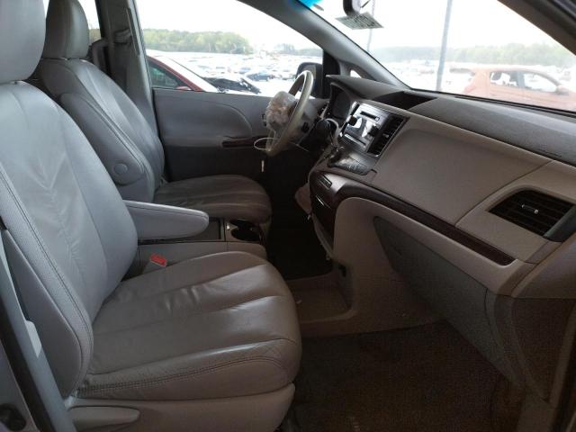 Photo 5 from auction – 2011 TOYOTA SIENNA XLE with VIN 5TDYK3DCXBS110444