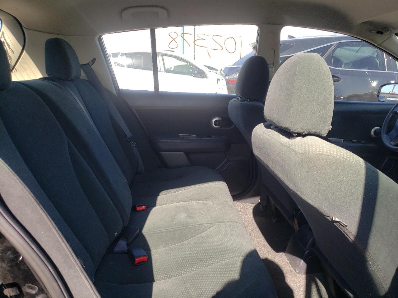 Photo 6 from auction – 2011 NISSAN VERSA S with VIN 3N1BC1CP8BL506442